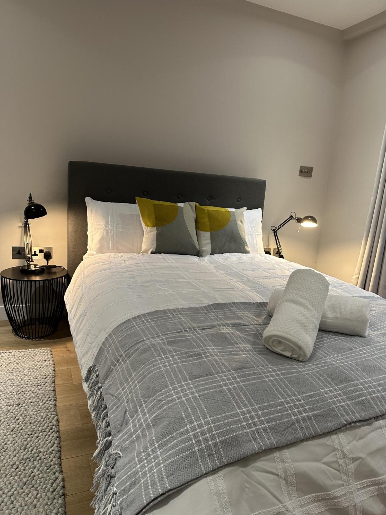 Richardson Deluxe Apartments ロンドン エクステリア 写真